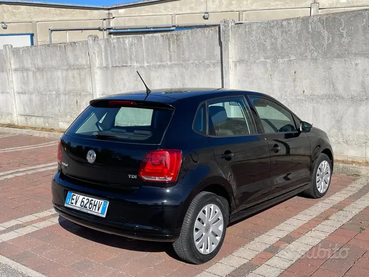 Volkswagen Polo 2015 photo 4