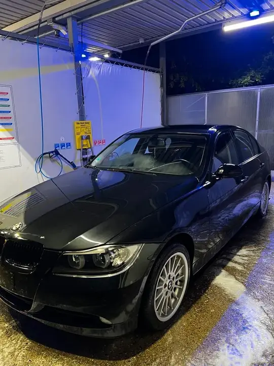 BMW E90