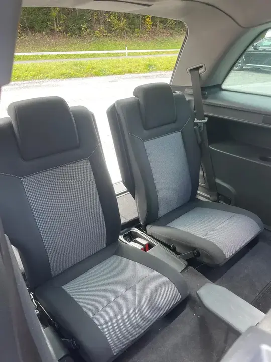 Opel Zafira 2011 photo 3