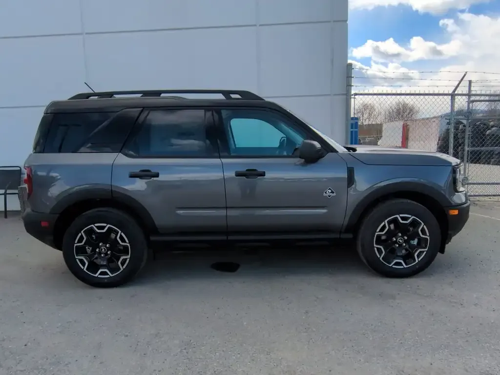 Ford Bronco Sport 2026 photo 2
