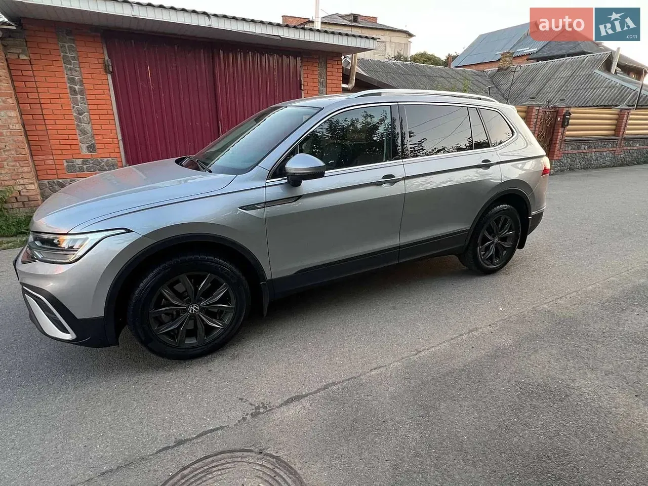 Volkswagen Tiguan 2022 photo 3