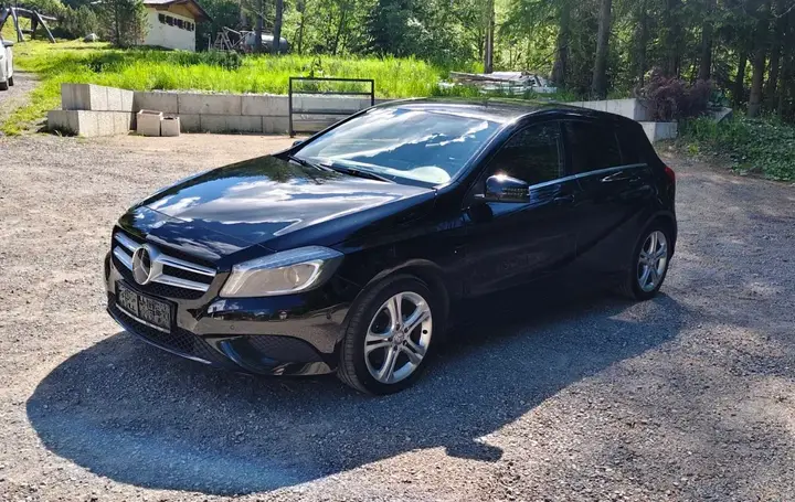 Mercedes-Benz A-Class 2014 photo 3
