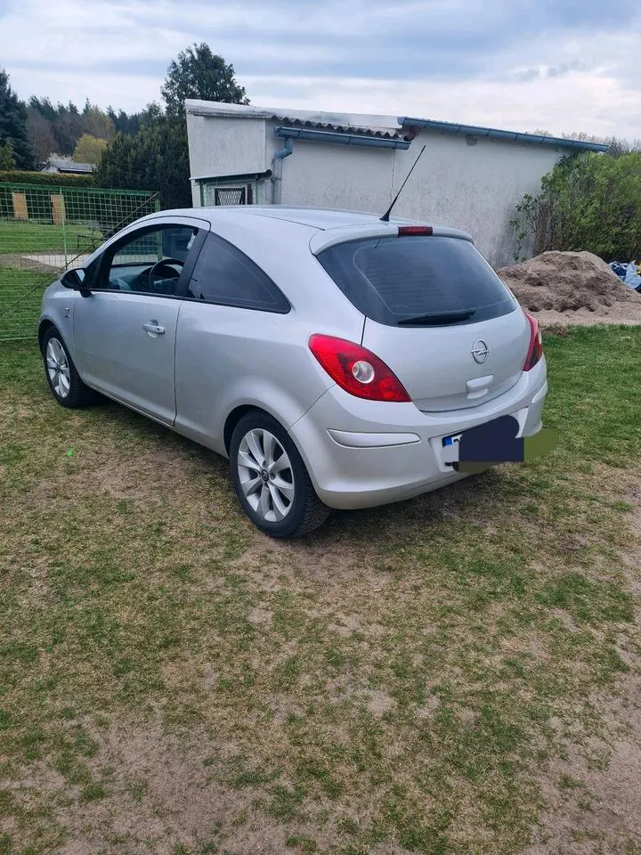 Opel Corsa D