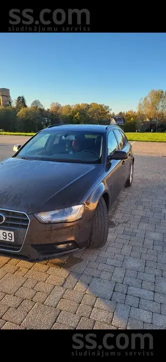 Audi A4 2013 photo 2