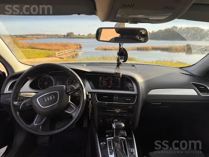 Audi A4 2013 photo 4