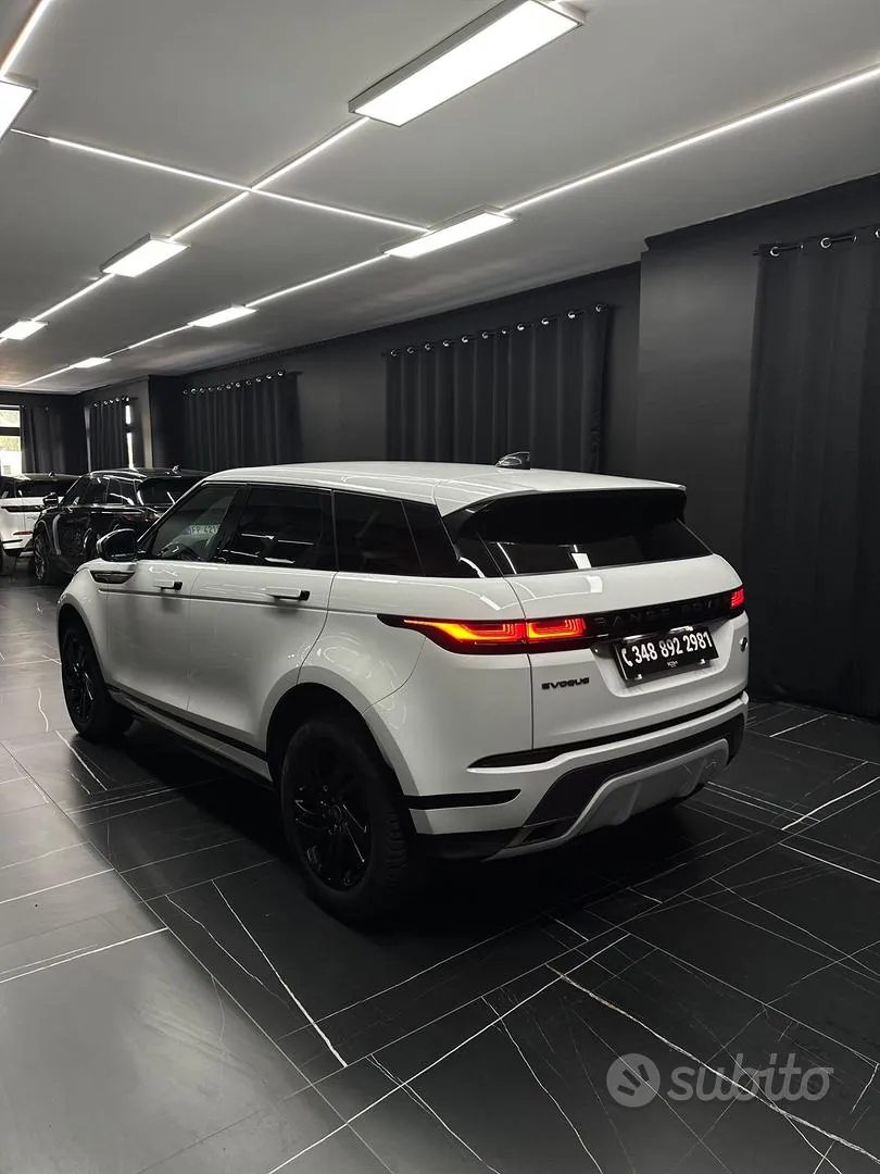 Land Rover Range Rover Evoque 2019 photo 2