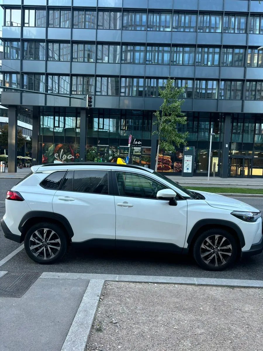 Toyota Corolla Cross 2023 photo 3