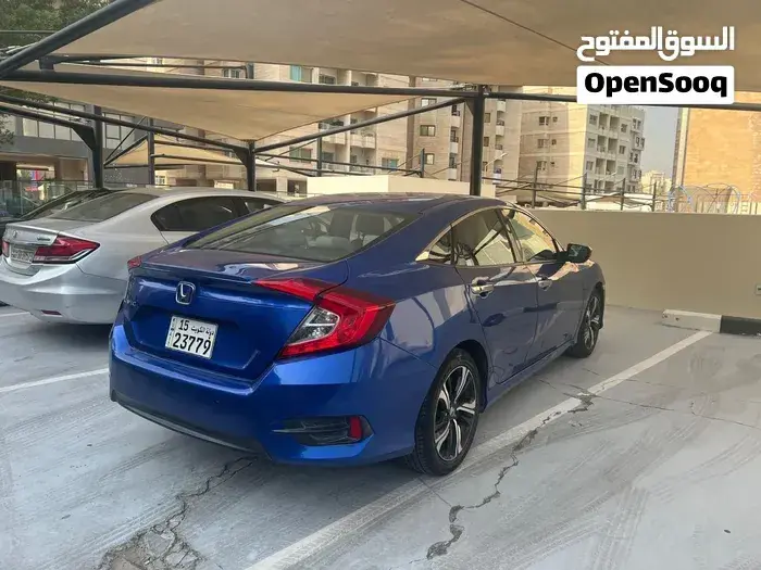 Honda Civic 2018 photo 4