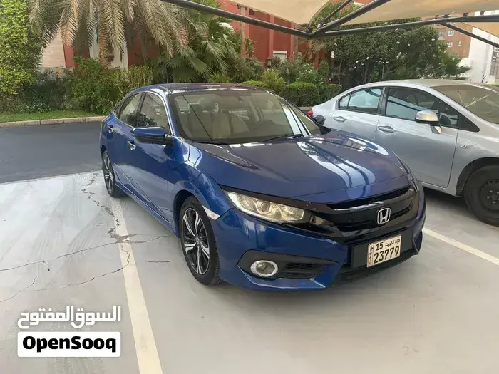Honda Civic 2018 photo 2