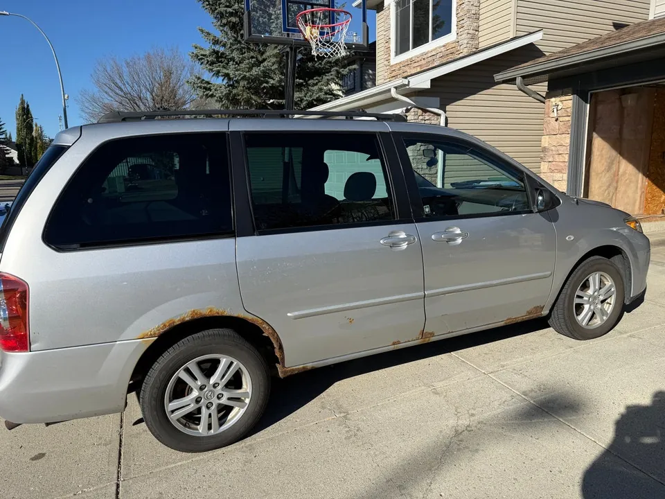 Mazda Mpv 2005 photo 3