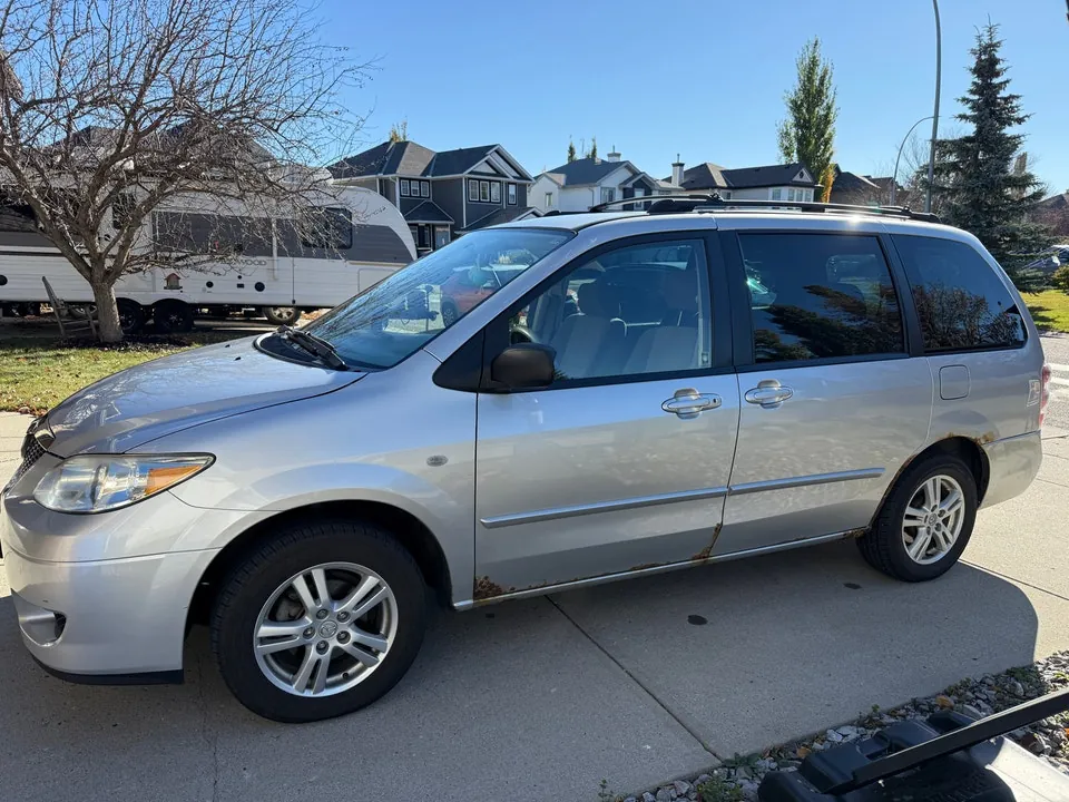 Mazda Mpv 2005 photo 2