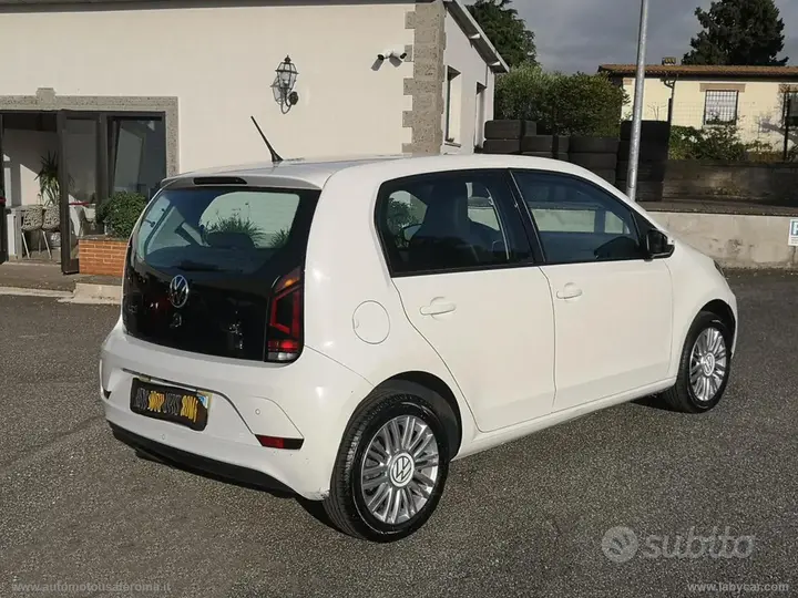 Volkswagen Up 2022 photo 2