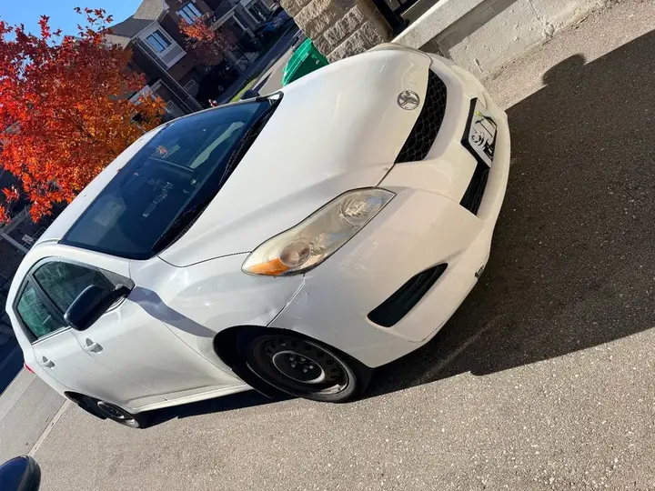 Toyota Matrix 2010 photo 3