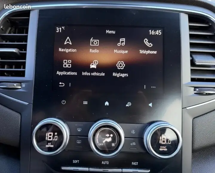 Renault Megane Estate 2022 photo 5
