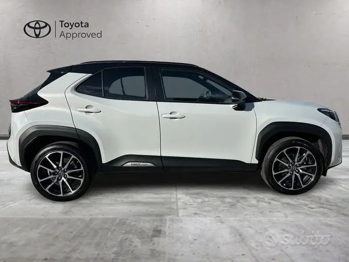 Toyota Yaris Cross 2023 photo 4