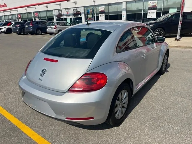 Volkswagen Beetle 2012 photo 4