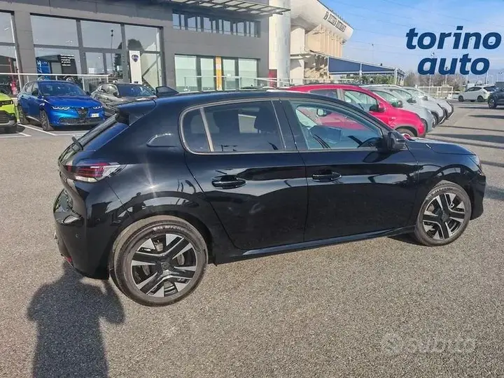 Peugeot 208 2025 photo 5