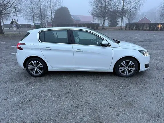 Peugeot 308 2014 photo 3