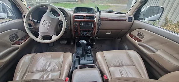 Toyota Land Cruiser 2002 photo 2