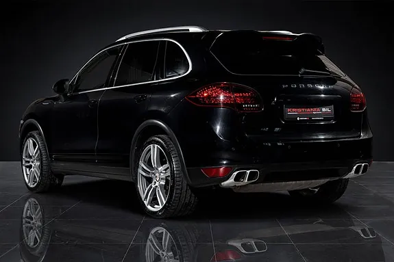 Porsche Cayenne 2013 photo 2