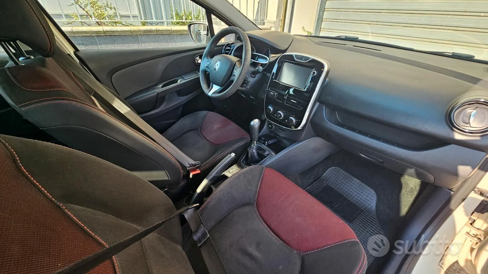 Renault Clio 2016 photo 3