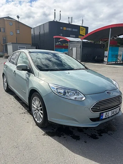 Ford Focus 2013 photo 2