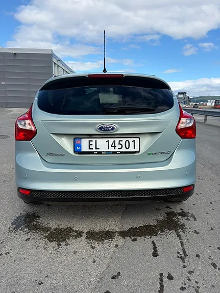Ford Focus 2013 photo 3