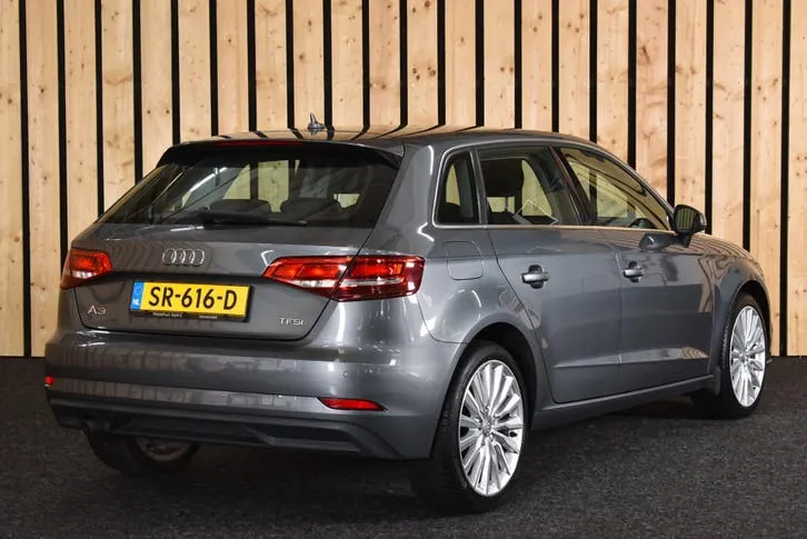 Audi A3 2017 photo 2