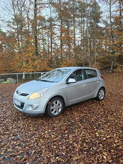 Hyundai I20 2012 photo 3