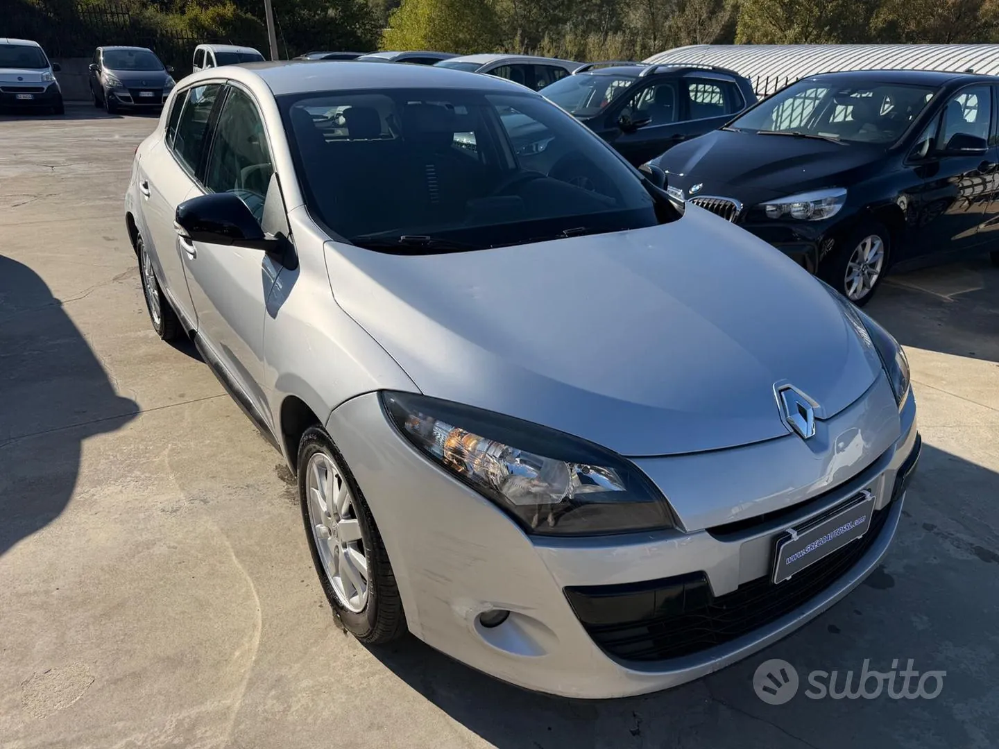Renault Megane 2011 photo 2