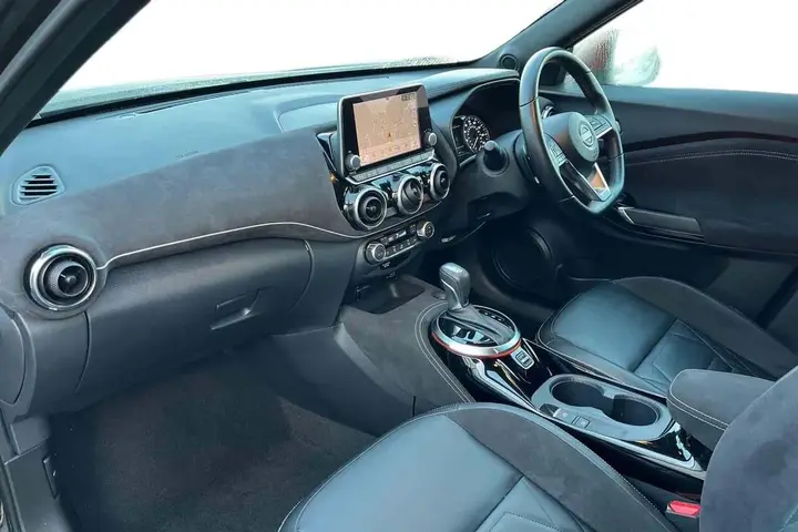 Nissan Juke 2022 photo 2
