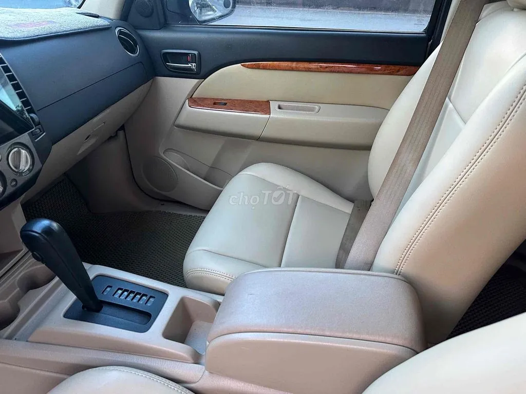Ford Everest 2012 photo 5