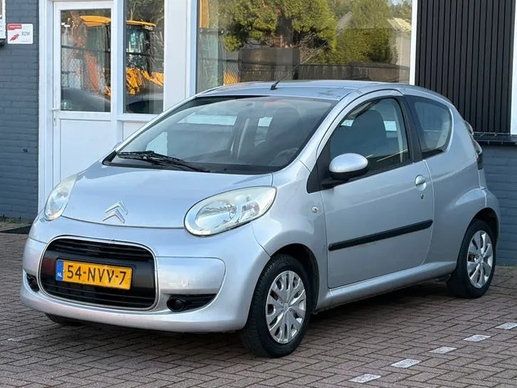 Citroen C1 2010 photo 2