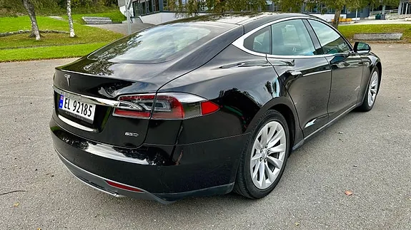 Tesla Model S 2016 photo 4