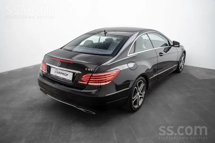 Mercedes-Benz E220 2014 photo 3
