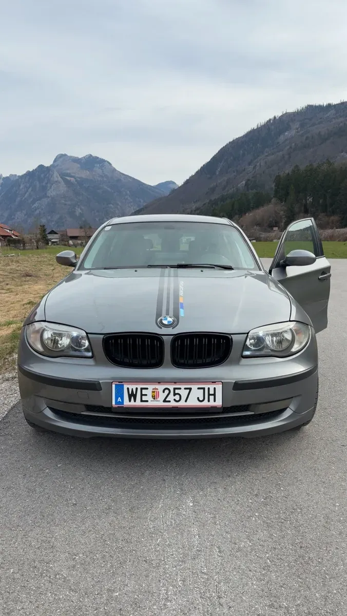 BMW 1 Series 2009 photo 3