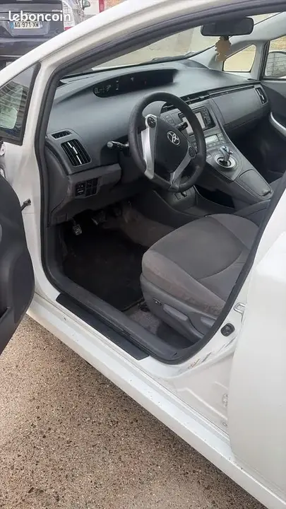 Toyota Prius 2012 photo 5