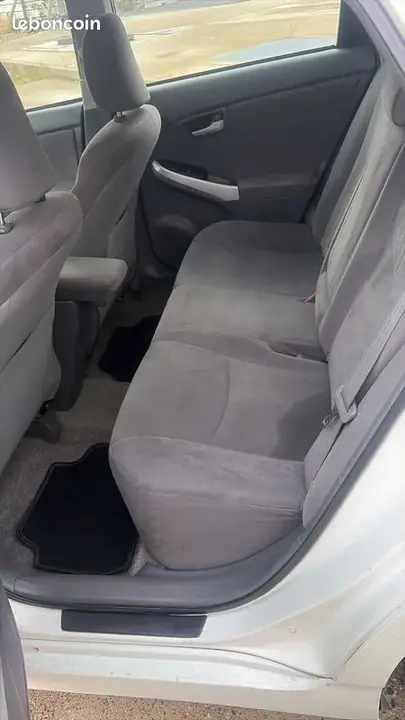 Toyota Prius 2012 photo 4