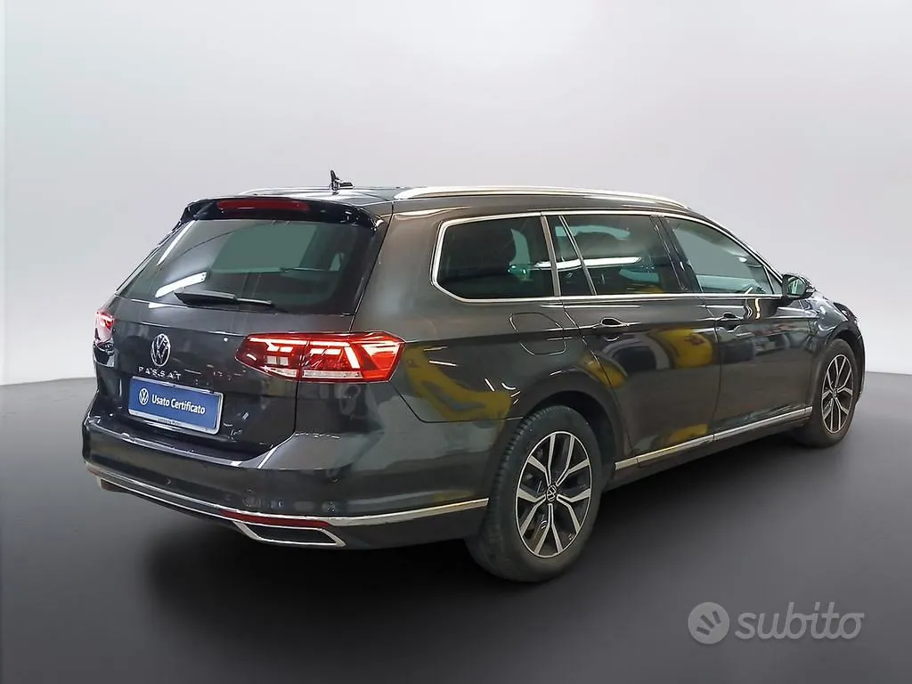 Volkswagen Passat 2023 photo 2