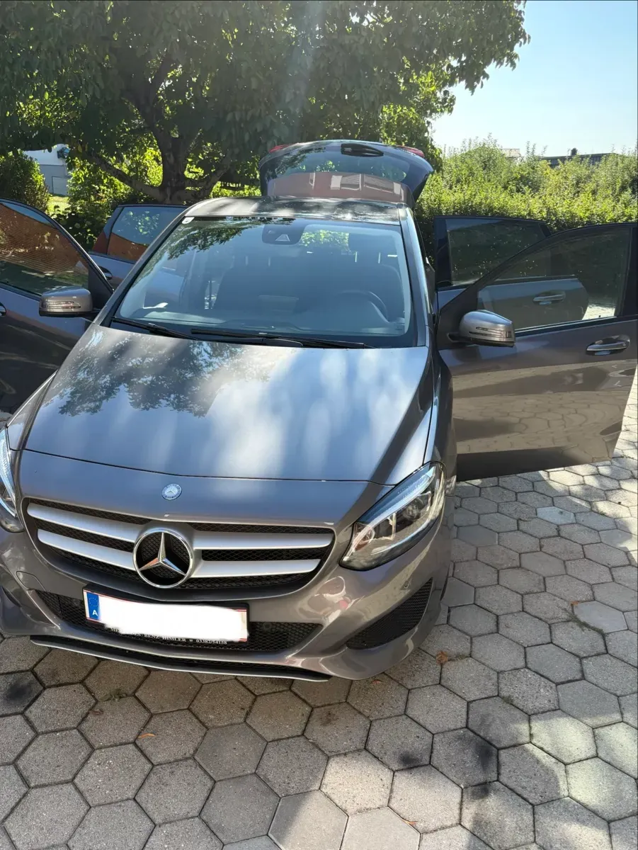 Mercedes-Benz B-Class 2016 photo 3