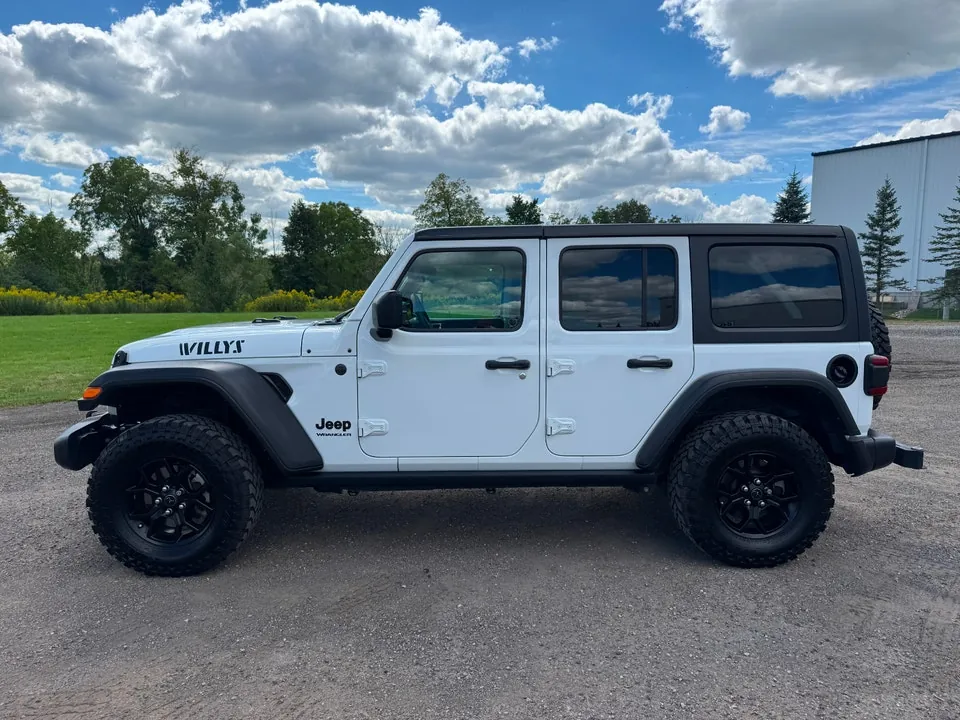 Jeep Wrangler 2024 photo 2