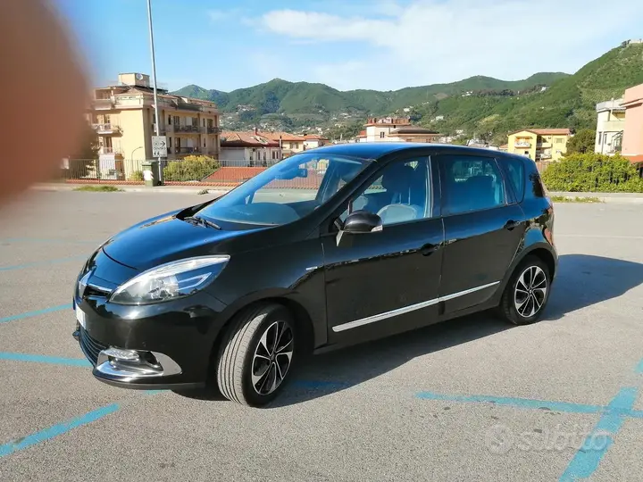 Renault Scenic 2014 photo 2