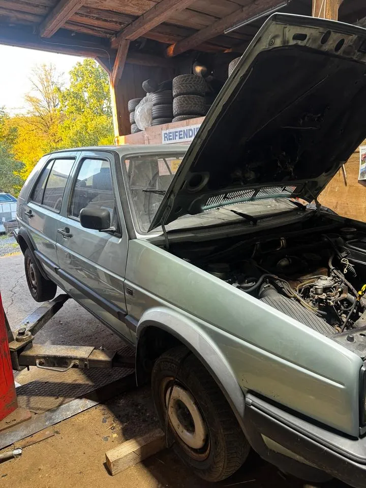 Volkswagen Golf 2