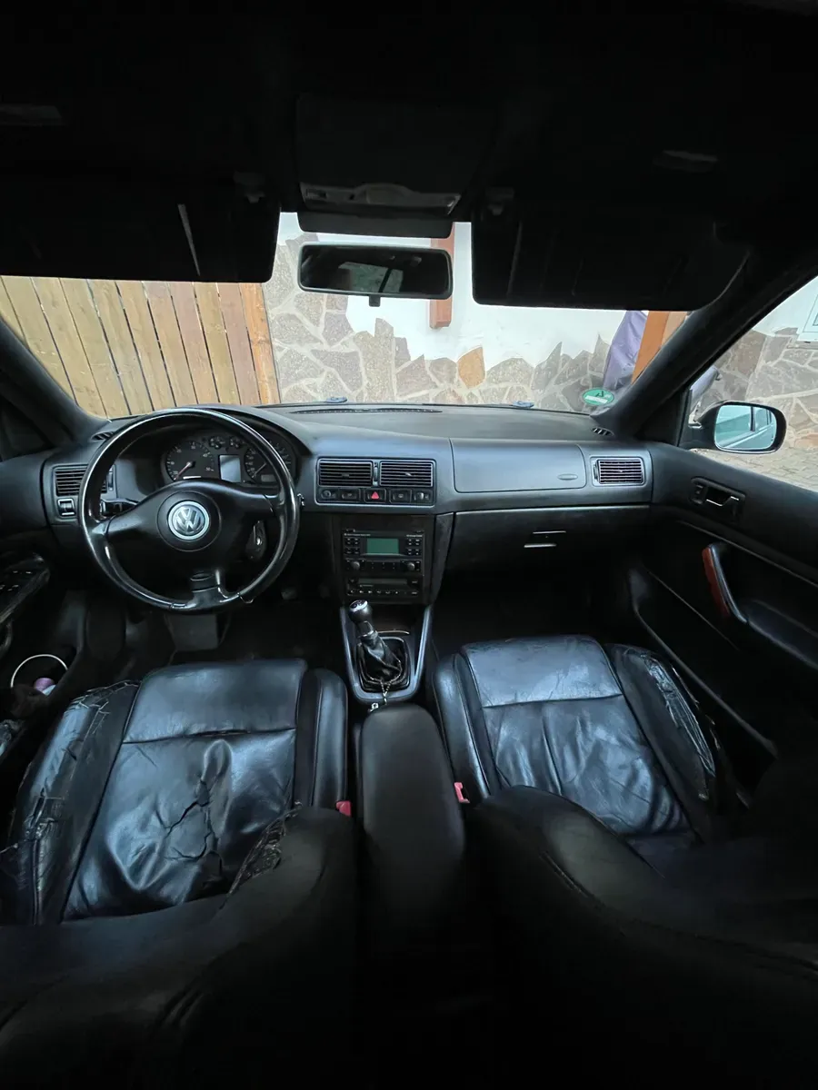 Volkswagen Golf 2003 photo 2