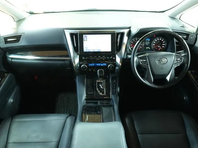 Toyota Alphard 2021 photo 2