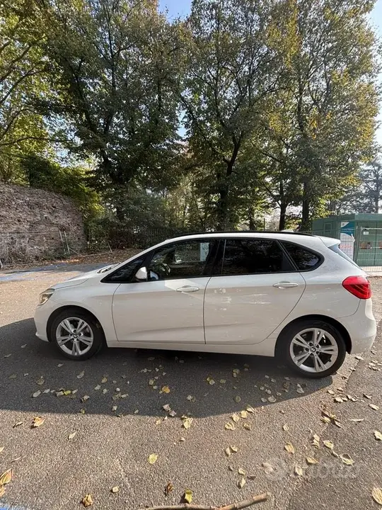 BMW 2 Series Active Tourer 2017 photo 2