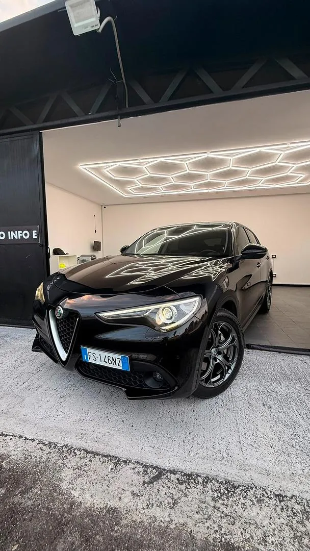 Alfa Romeo Stelvio 2018 photo 3