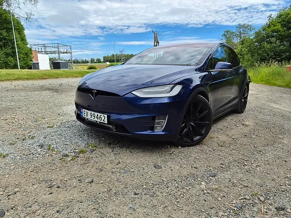 Tesla Model X 2019 photo 2