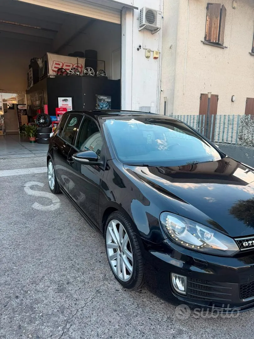 Volkswagen Golf 2011 photo 5