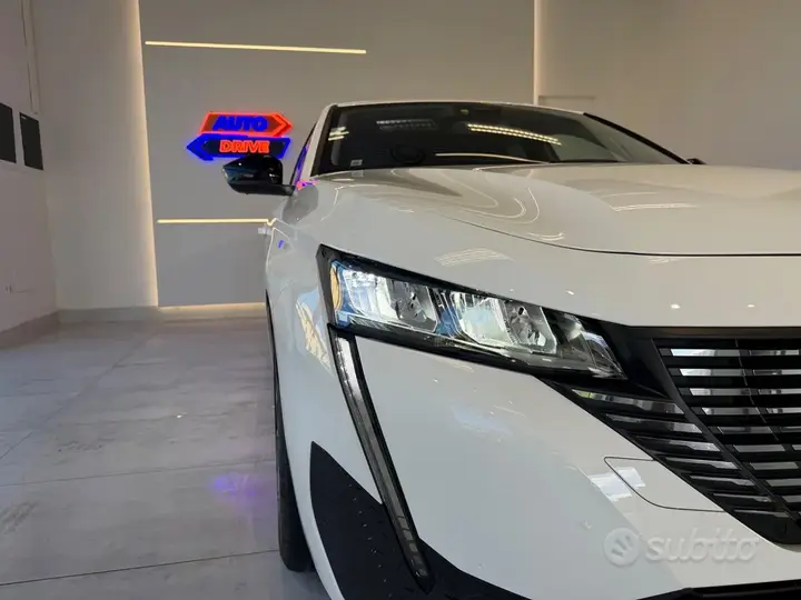Peugeot 308 2022 photo 5